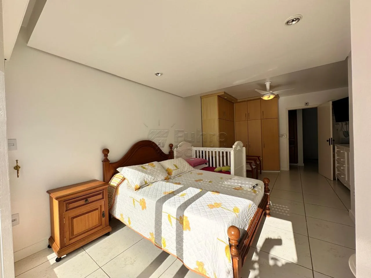 Comprar Casa / Padr&atilde;o em Pelotas R$ 2.850.000,00 - Foto 18