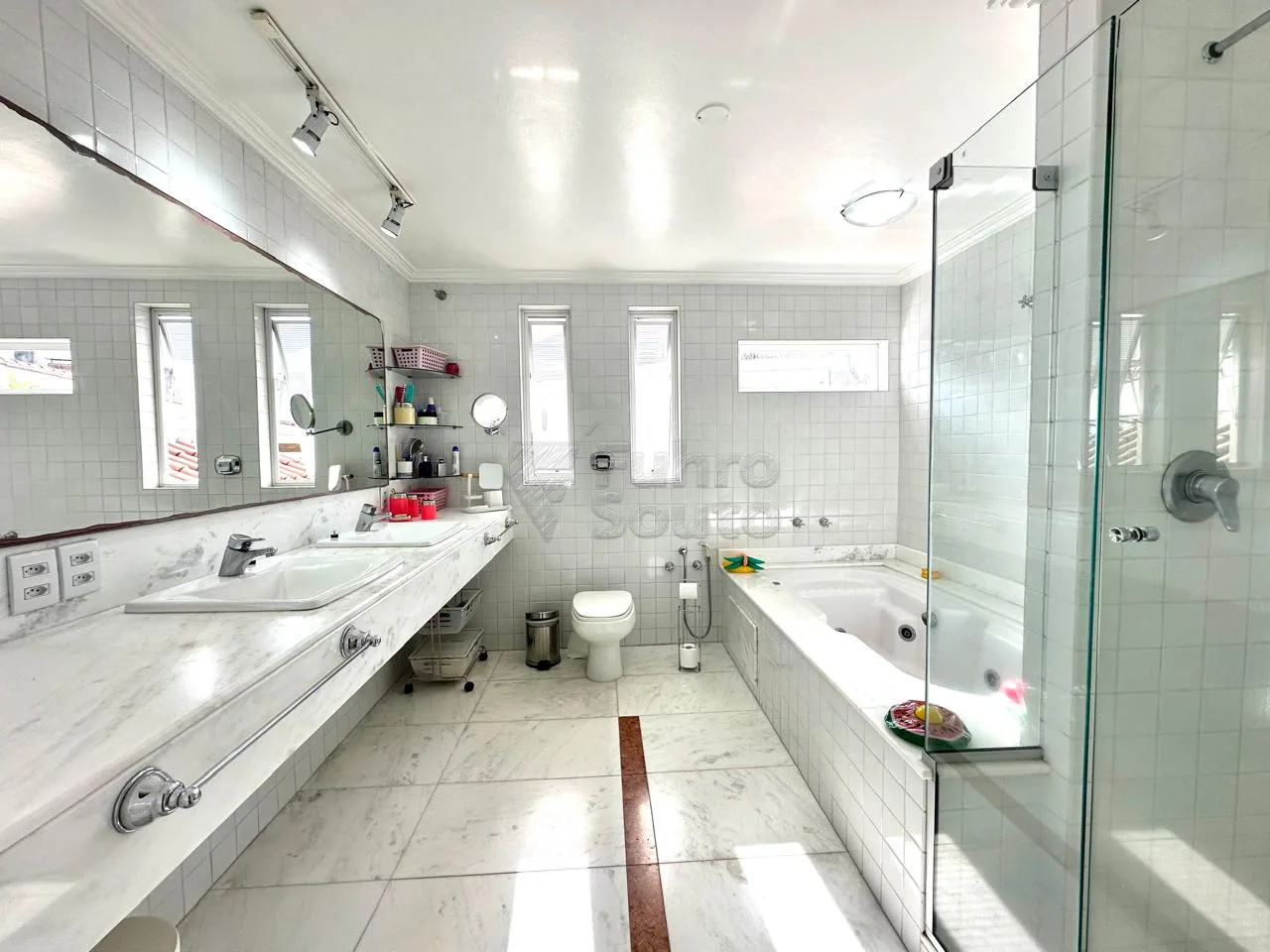 Comprar Casa / Padr&atilde;o em Pelotas R$ 2.850.000,00 - Foto 20