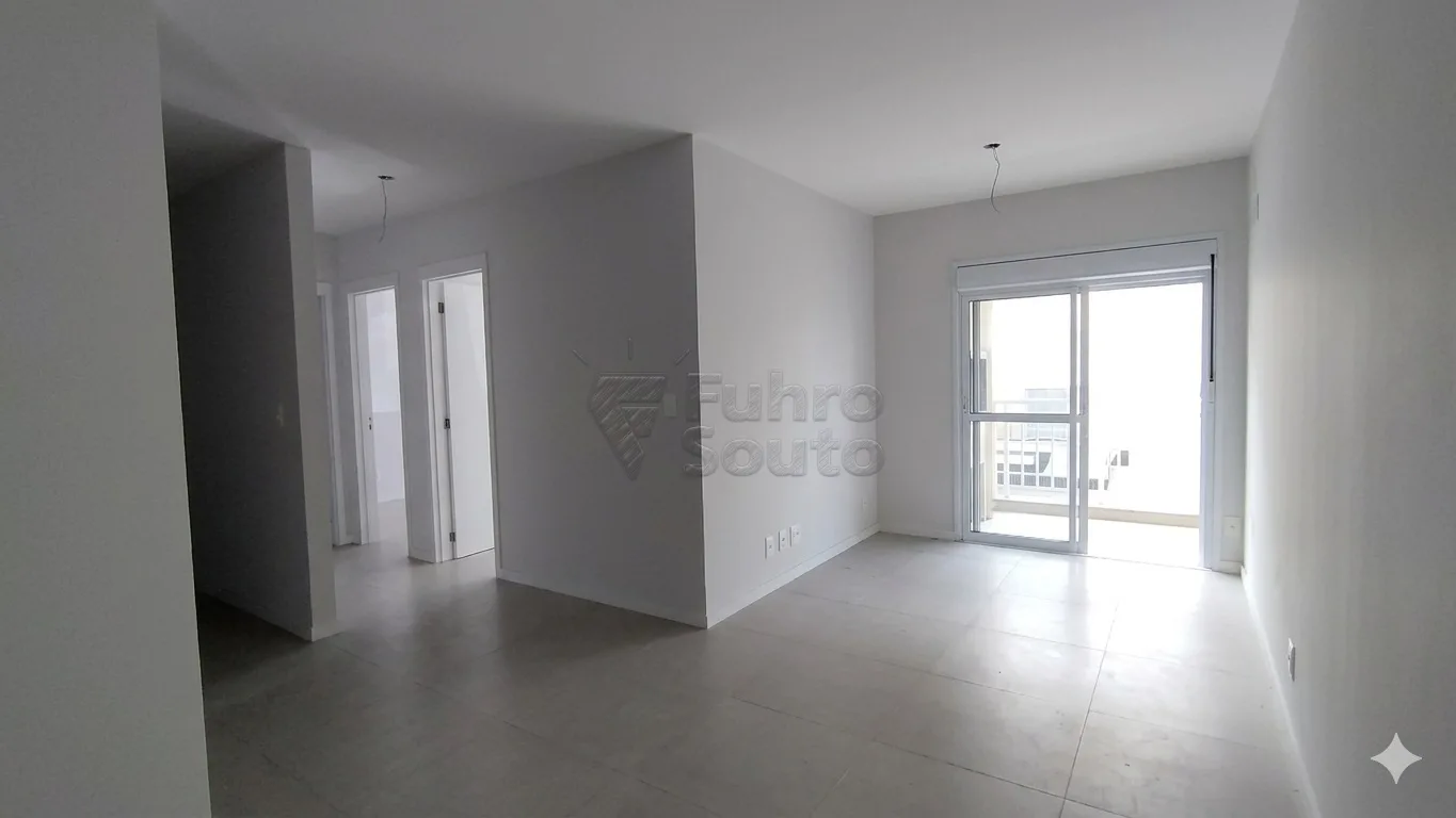 Comprar Apartamento / Padr&atilde;o em Pelotas R$ 210.000,00 - Foto 1