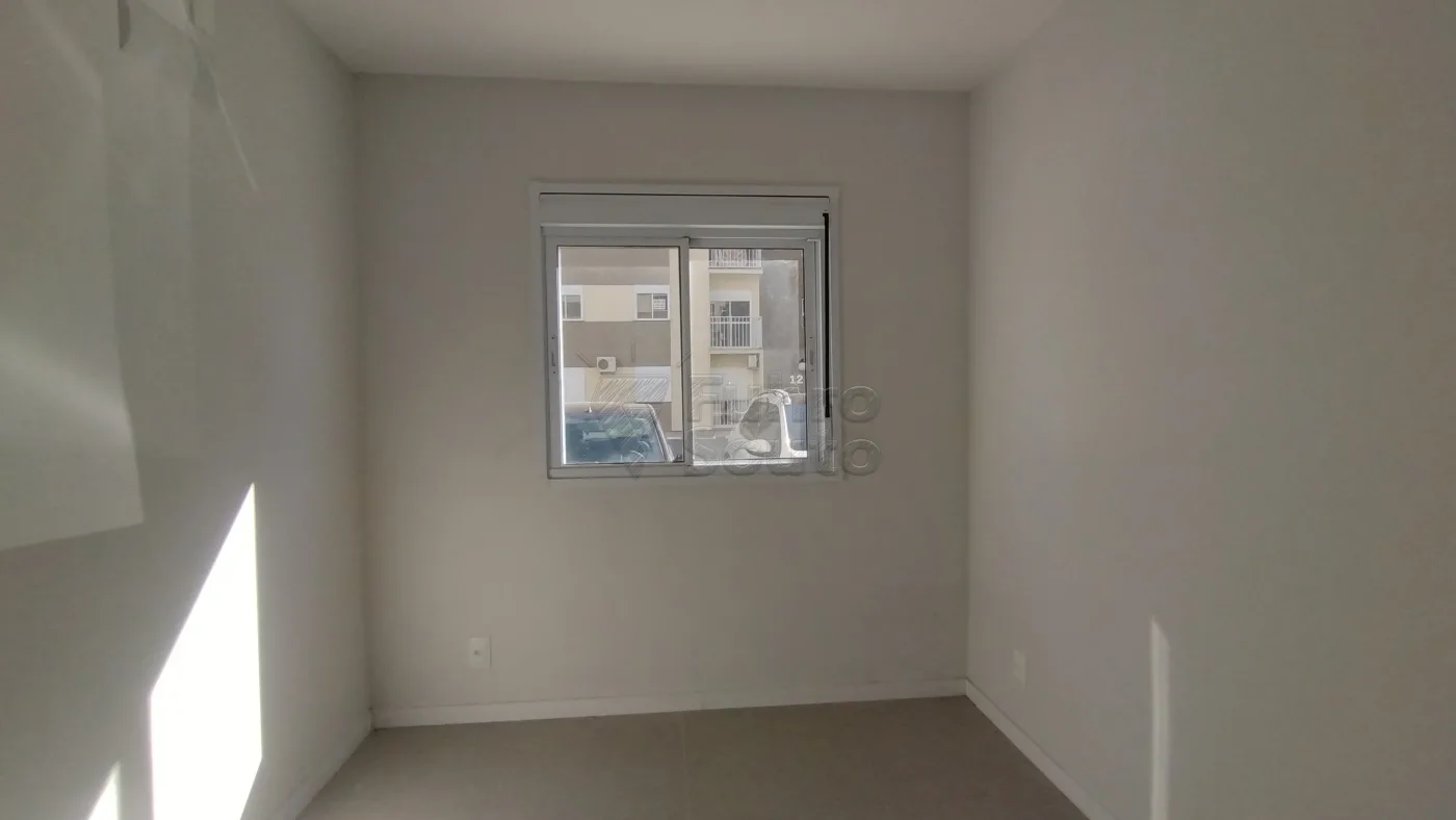 Comprar Apartamento / Padr&atilde;o em Pelotas R$ 210.000,00 - Foto 5