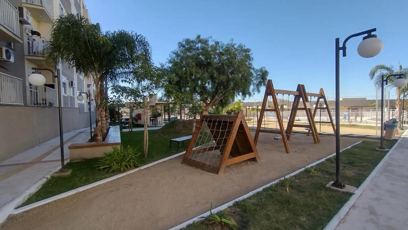 Comprar Apartamento / Padr&atilde;o em Pelotas R$ 210.000,00 - Foto 13