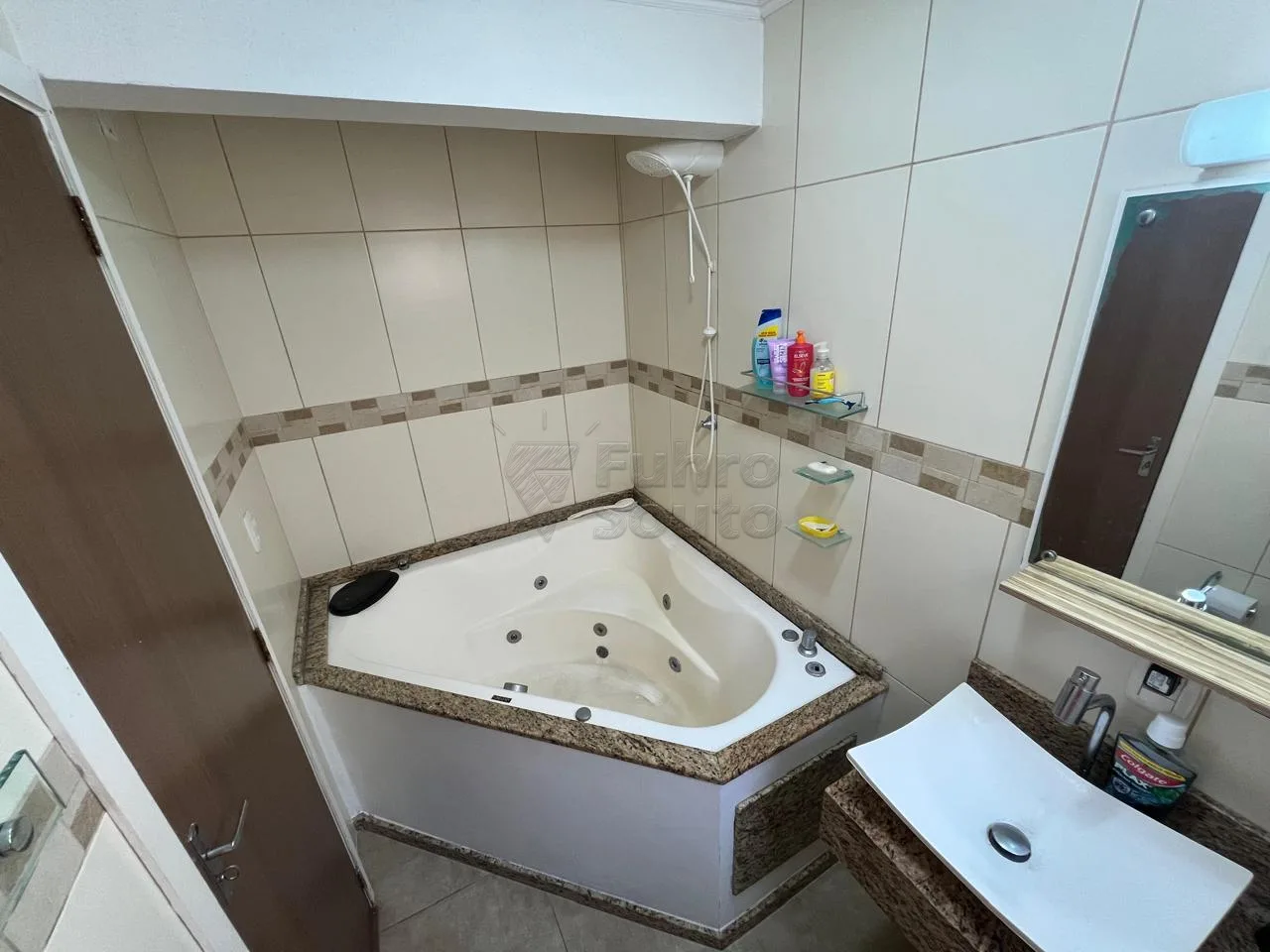 Comprar Apartamento / Padr&atilde;o em Pelotas R$ 148.900,00 - Foto 6