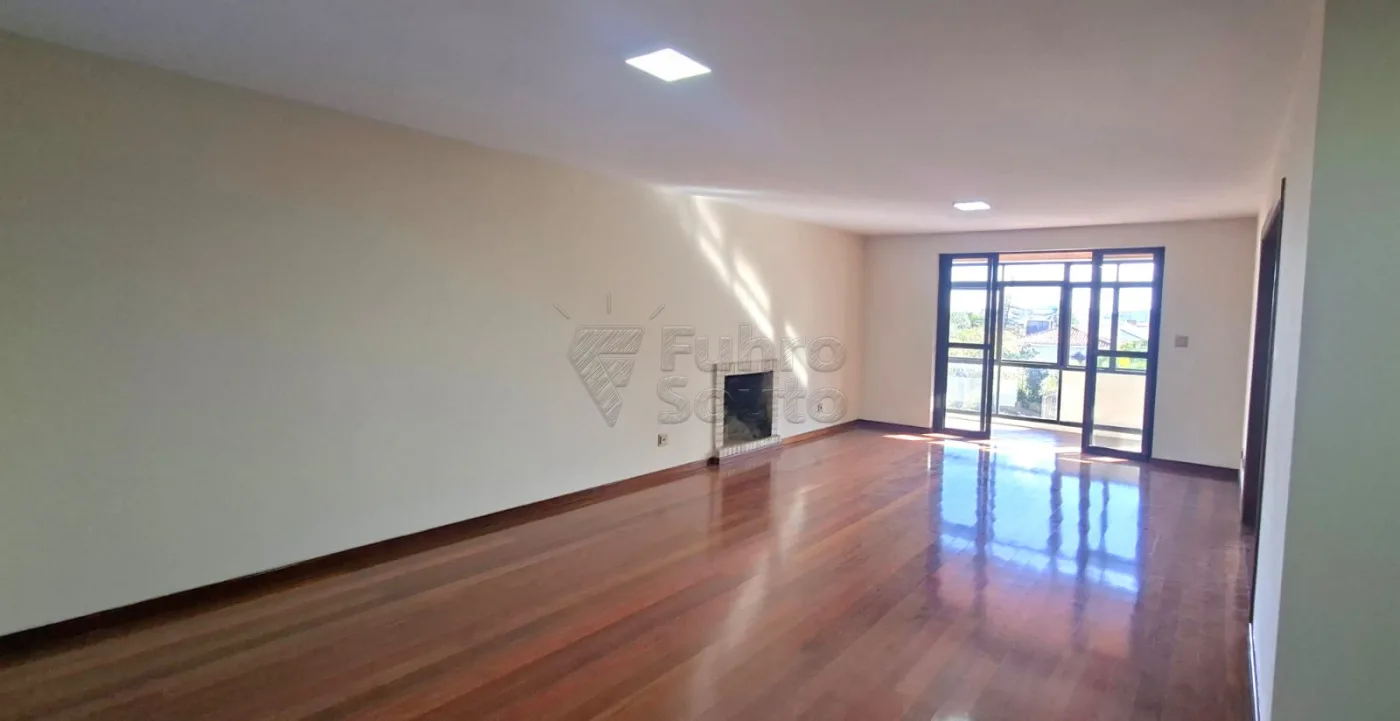 Comprar Apartamento / Padr&atilde;o em Pelotas R$ 870.000,00 - Foto 1