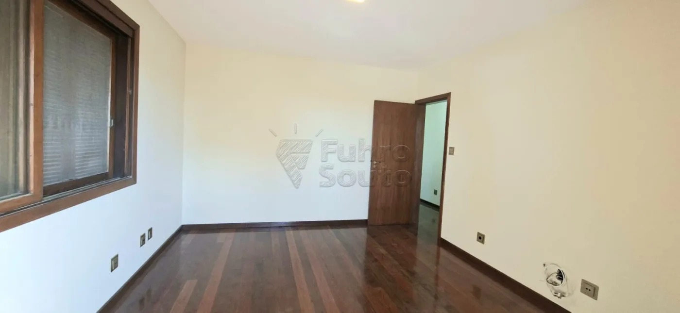 Comprar Apartamento / Padr&atilde;o em Pelotas R$ 870.000,00 - Foto 9