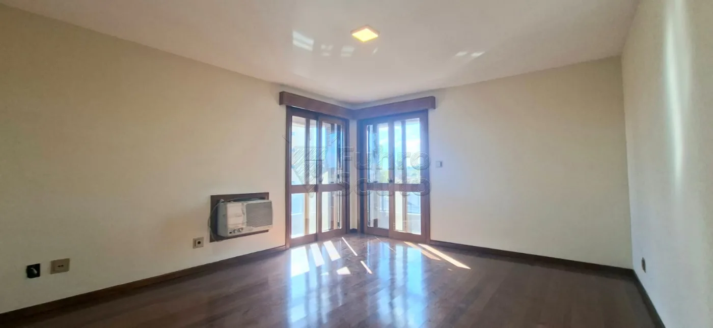 Comprar Apartamento / Padr&atilde;o em Pelotas R$ 870.000,00 - Foto 8