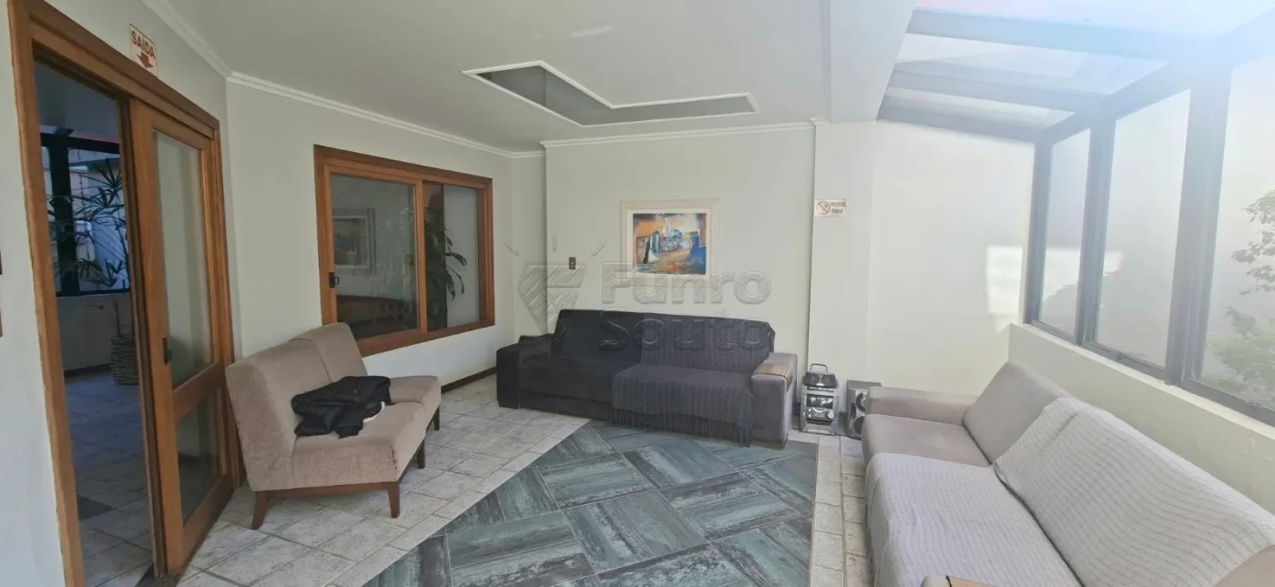 Comprar Apartamento / Padr&atilde;o em Pelotas R$ 870.000,00 - Foto 16