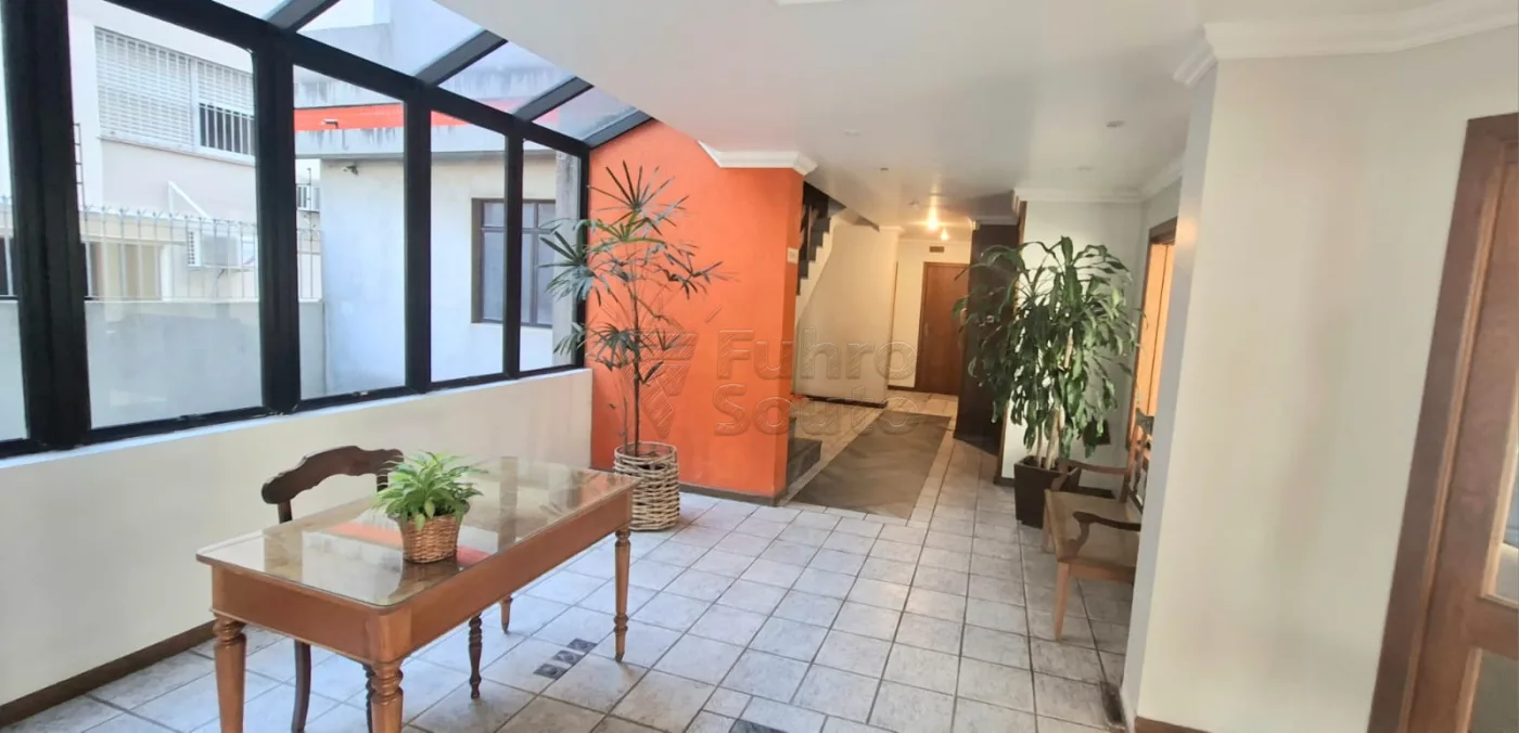 Comprar Apartamento / Padr&atilde;o em Pelotas R$ 870.000,00 - Foto 19