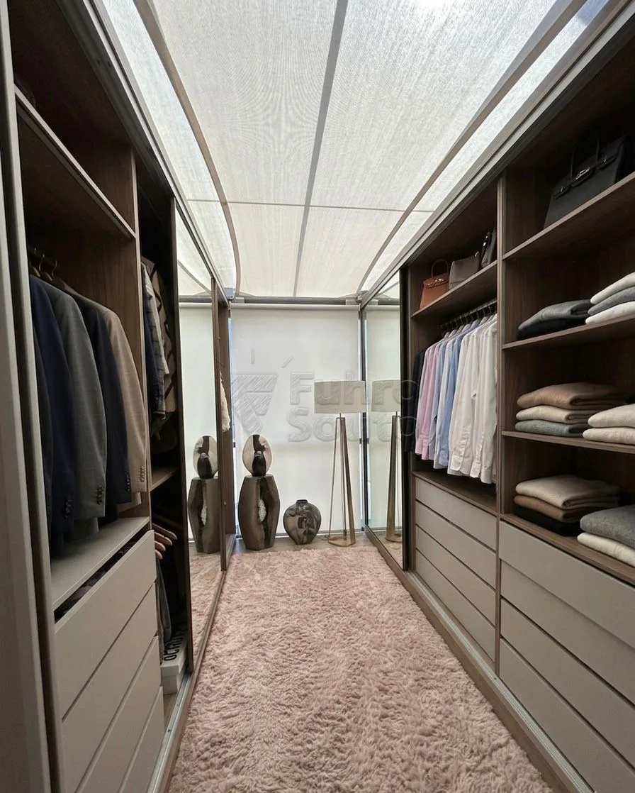 Comprar Apartamento / Padr&atilde;o em Pelotas R$ 999.999,00 - Foto 3