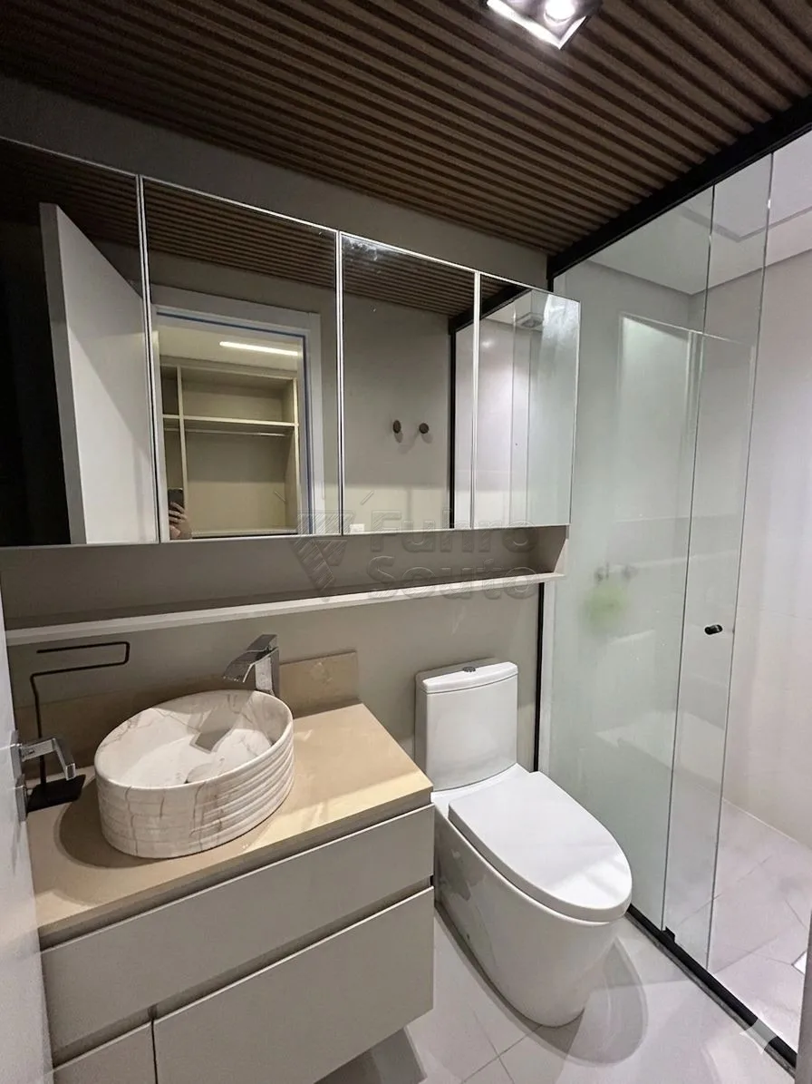 Comprar Apartamento / Padr&atilde;o em Pelotas R$ 999.999,00 - Foto 9