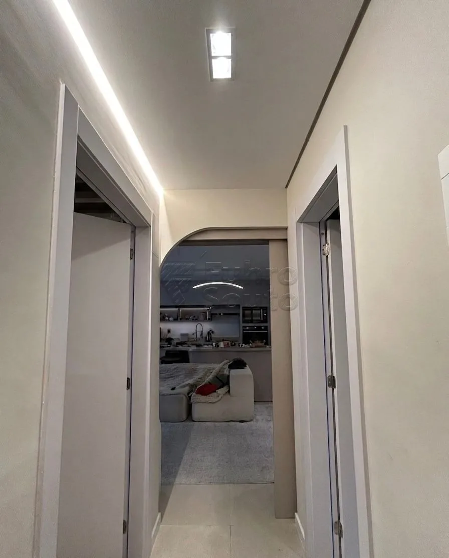 Comprar Apartamento / Padr&atilde;o em Pelotas R$ 999.999,00 - Foto 15