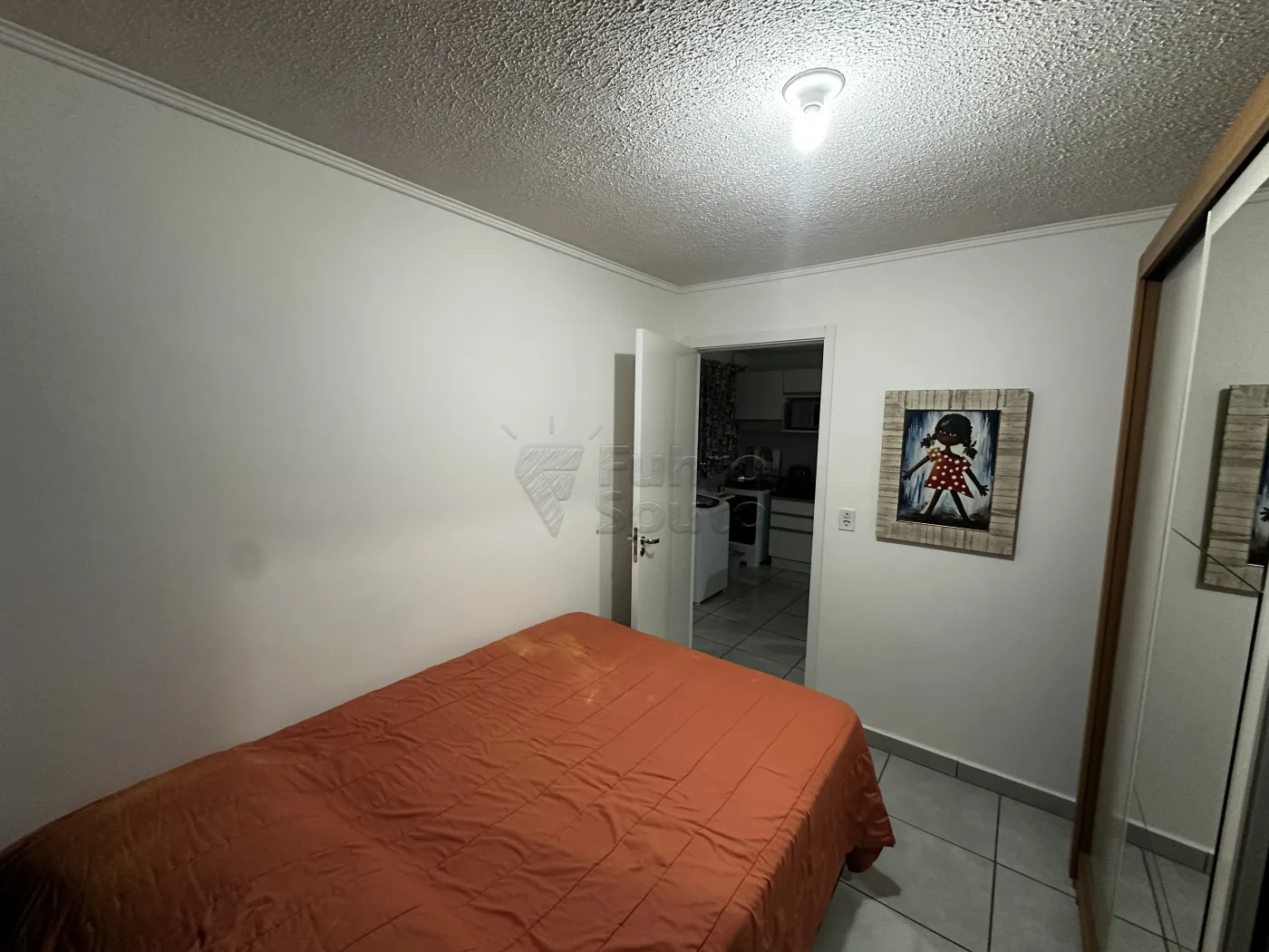 Comprar Apartamento / Padr&atilde;o em Pelotas R$ 149.900,00 - Foto 4