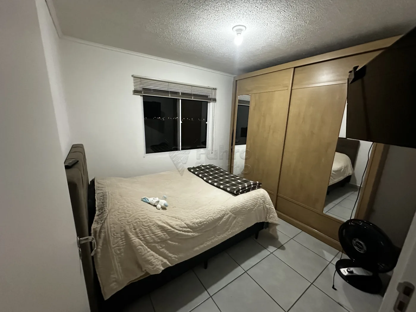 Comprar Apartamento / Padr&atilde;o em Pelotas R$ 149.900,00 - Foto 5