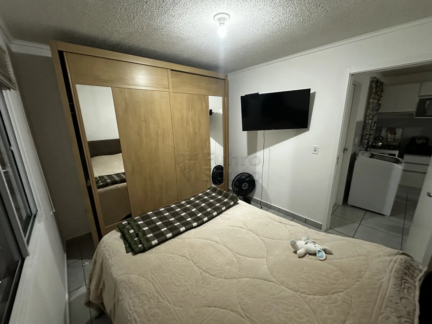 Comprar Apartamento / Padr&atilde;o em Pelotas R$ 149.900,00 - Foto 6