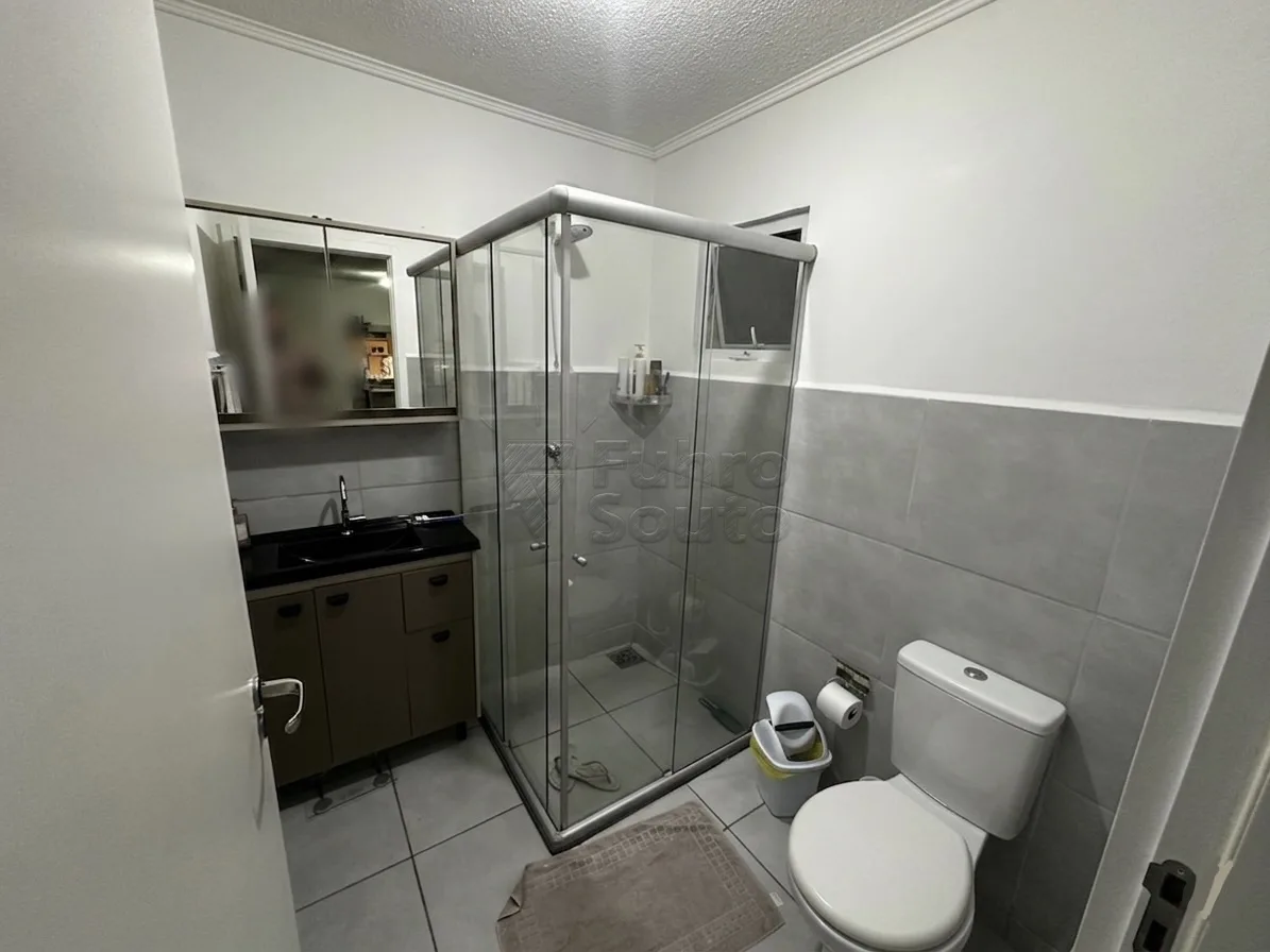 Comprar Apartamento / Padr&atilde;o em Pelotas R$ 149.900,00 - Foto 7