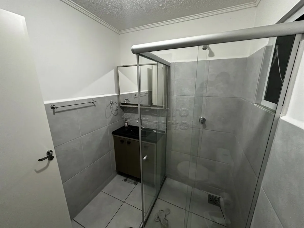 Comprar Apartamento / Padr&atilde;o em Pelotas R$ 149.900,00 - Foto 8