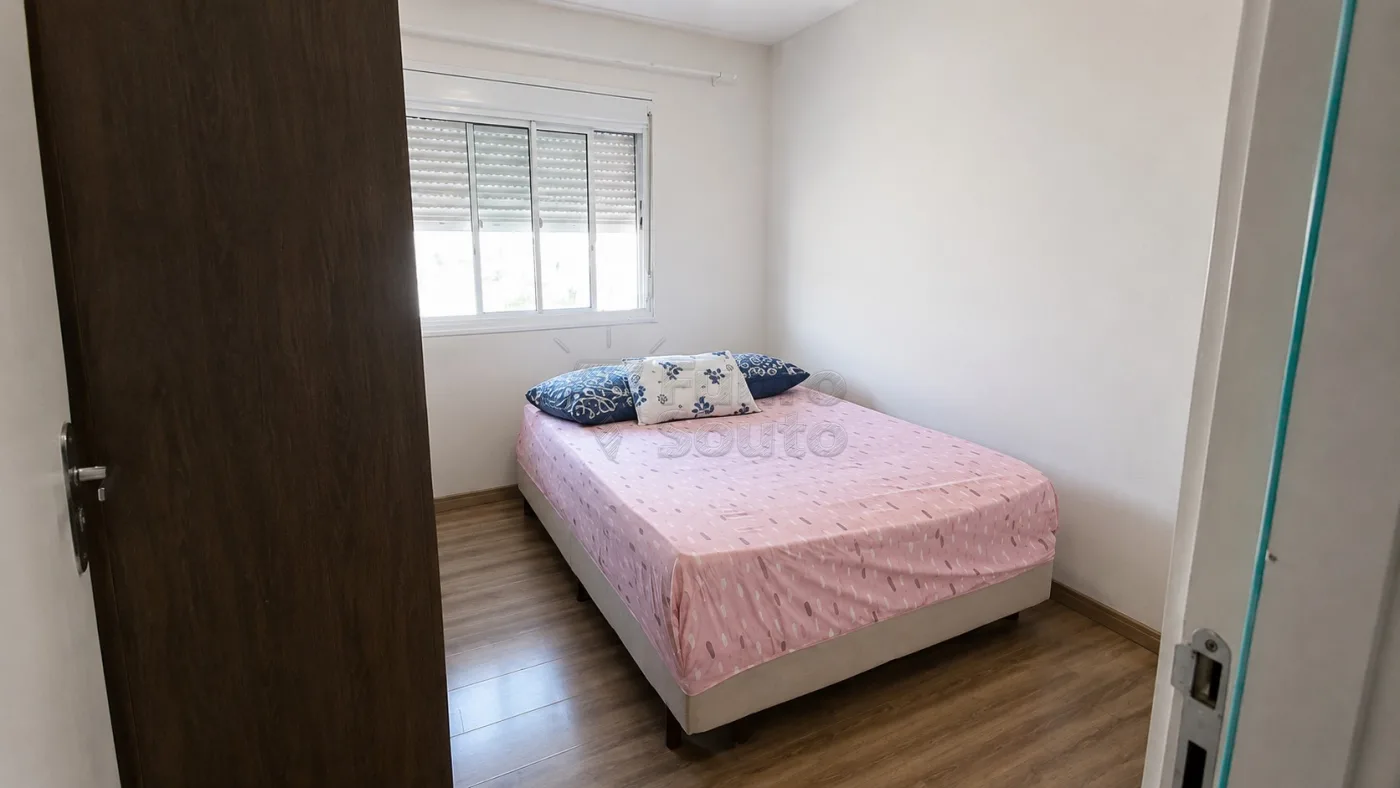 Comprar Apartamento / Padr&atilde;o em Pelotas R$ 164.300,00 - Foto 4