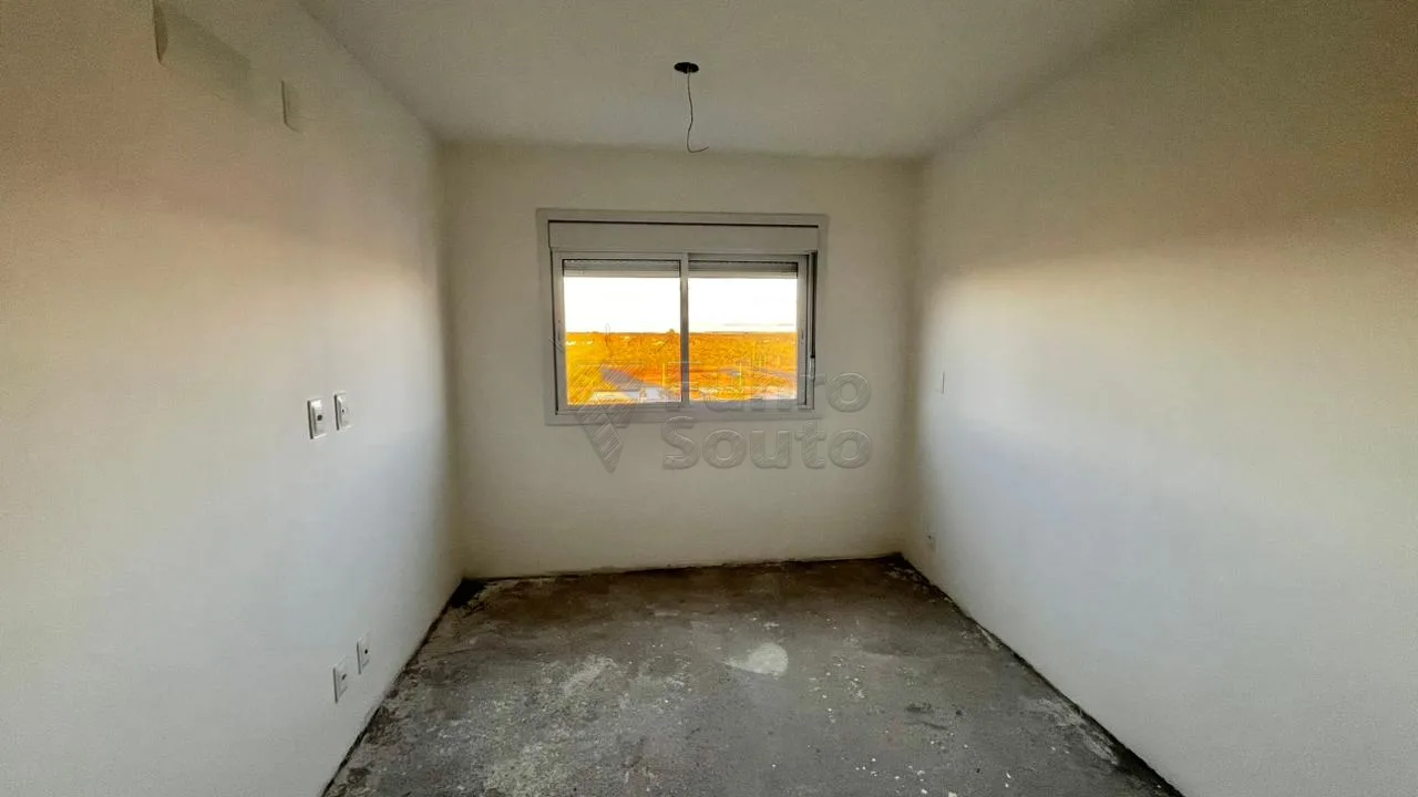 Comprar Apartamento / Padr&atilde;o em Pelotas R$ 490.000,00 - Foto 7