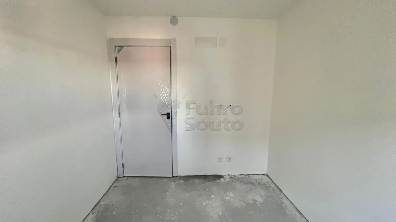 Comprar Apartamento / Padr&atilde;o em Pelotas R$ 490.000,00 - Foto 6