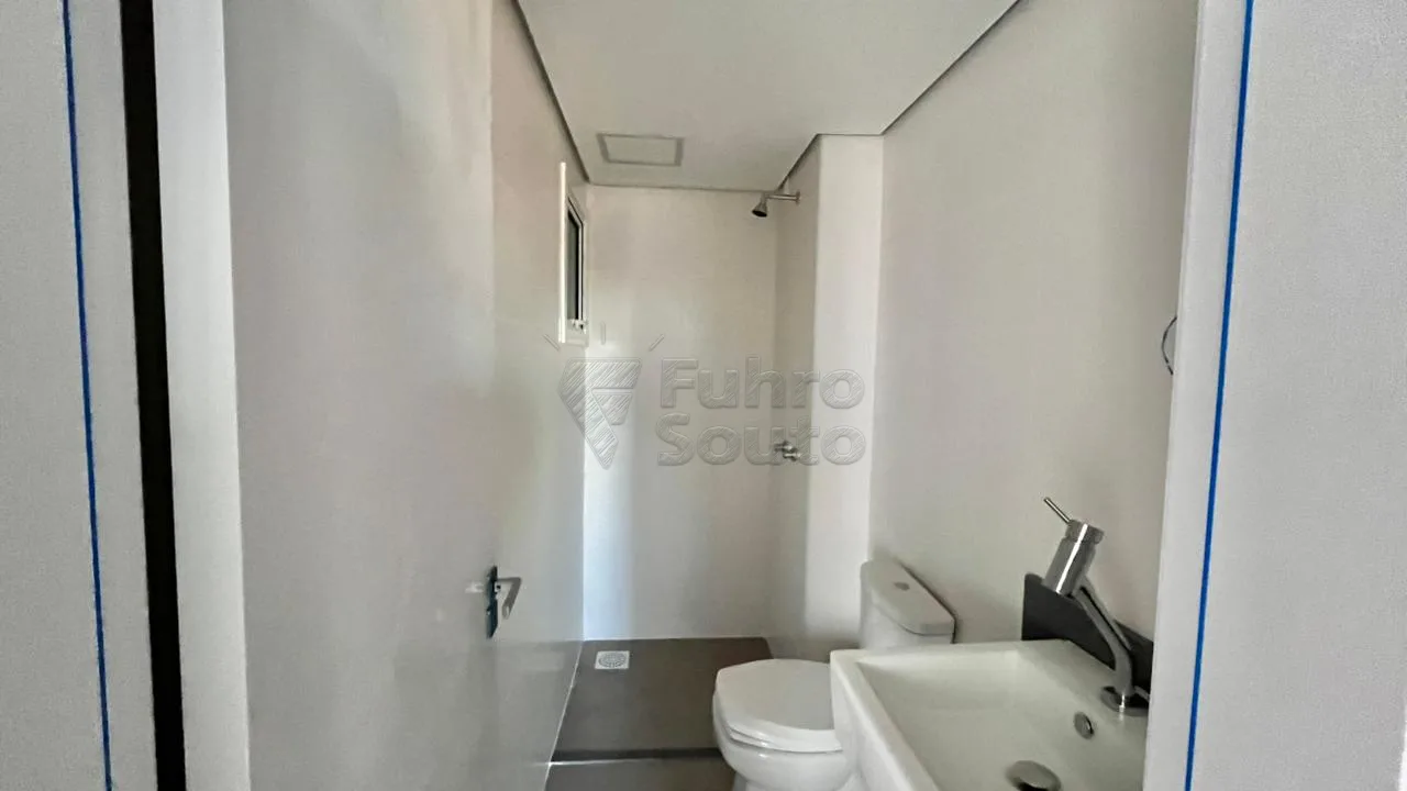 Comprar Apartamento / Padr&atilde;o em Pelotas R$ 340.000,00 - Foto 6