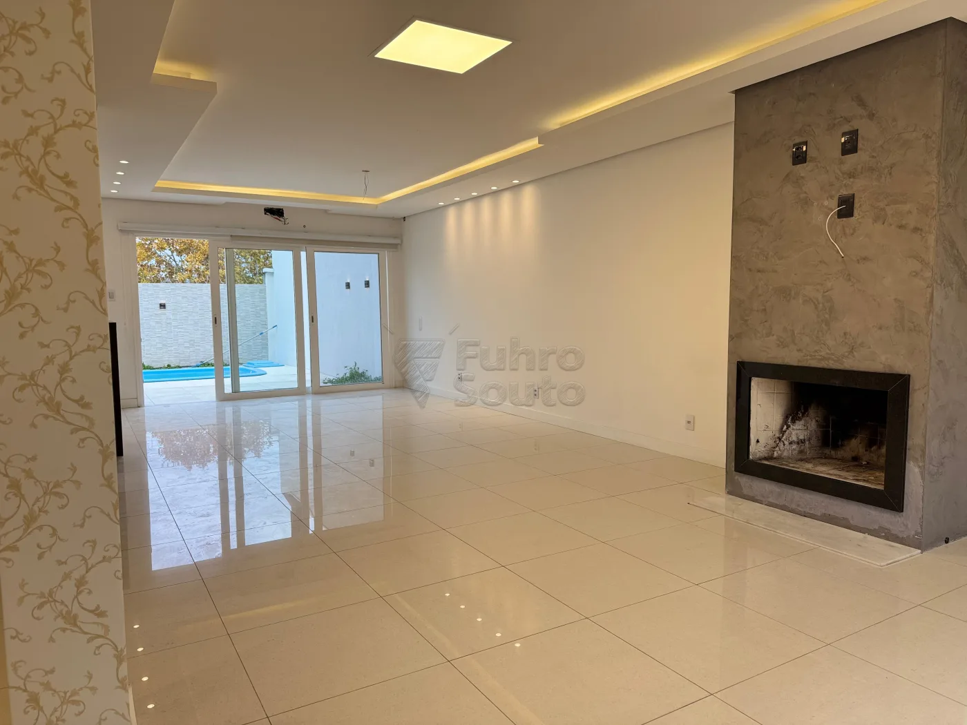 Comprar Casa / Condom&iacute;nio em Pelotas R$ 1.800.000,00 - Foto 1