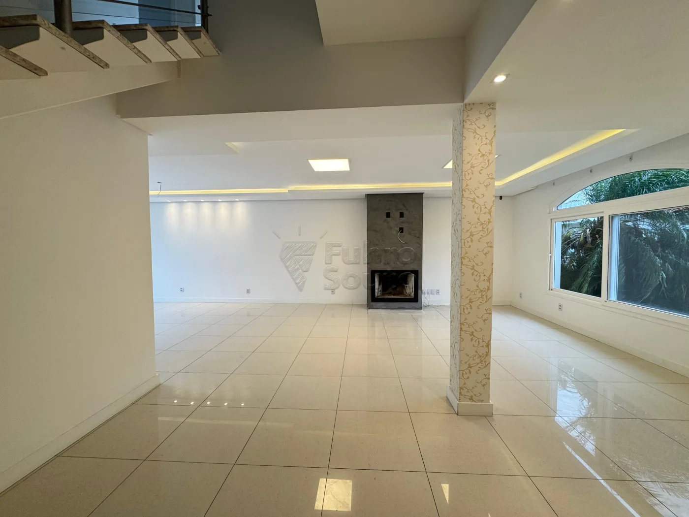 Comprar Casa / Condom&iacute;nio em Pelotas R$ 1.800.000,00 - Foto 2