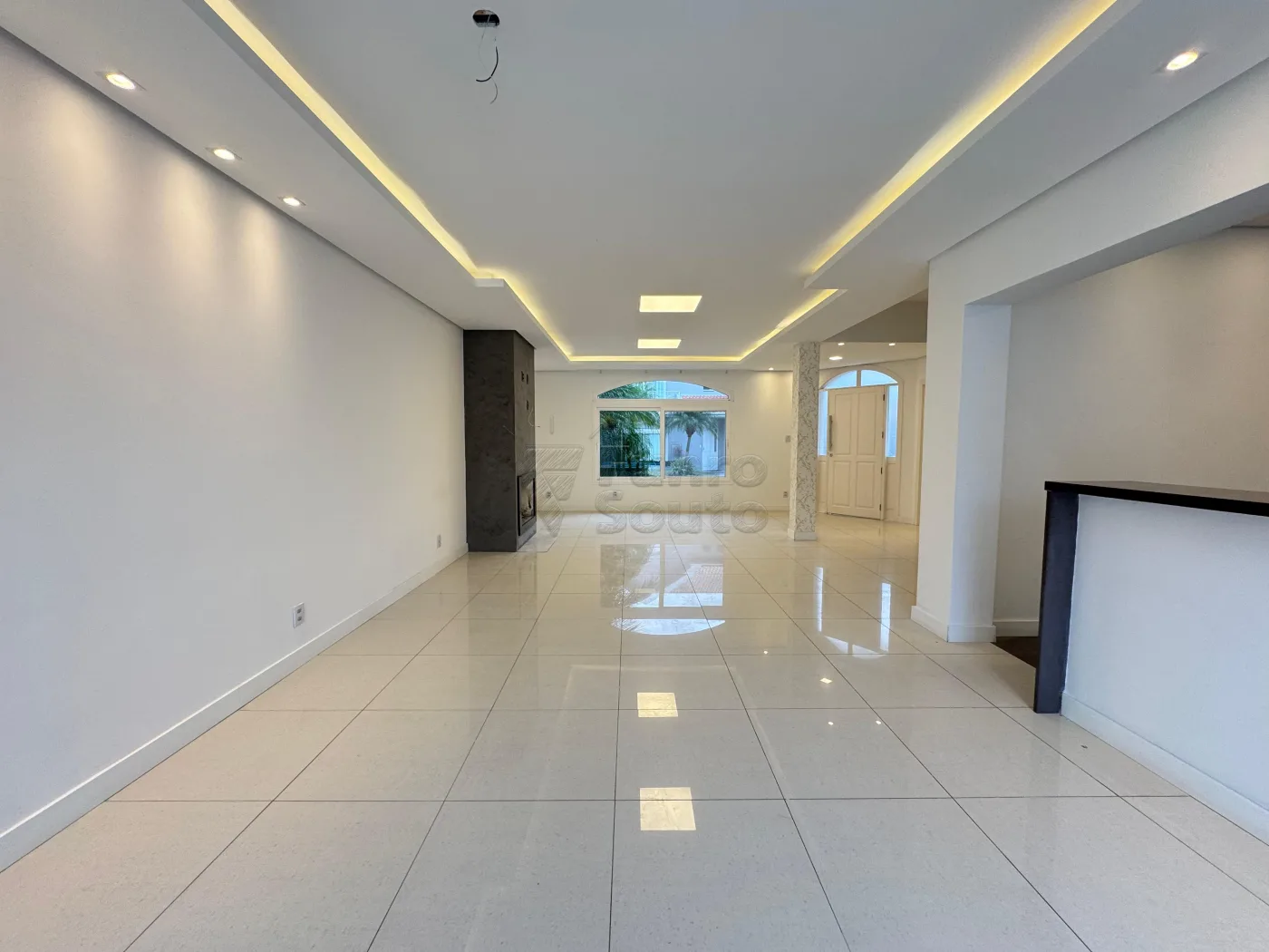 Comprar Casa / Condom&iacute;nio em Pelotas R$ 1.800.000,00 - Foto 3