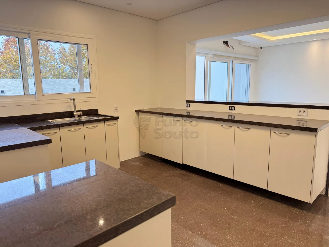 Comprar Casa / Condom&iacute;nio em Pelotas R$ 1.800.000,00 - Foto 5