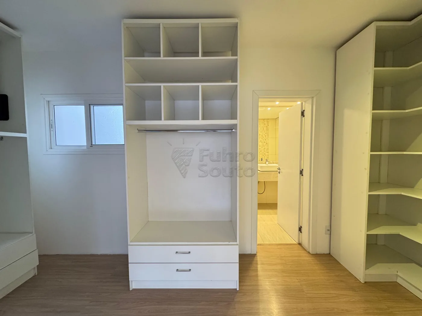 Comprar Casa / Condom&iacute;nio em Pelotas R$ 1.800.000,00 - Foto 14