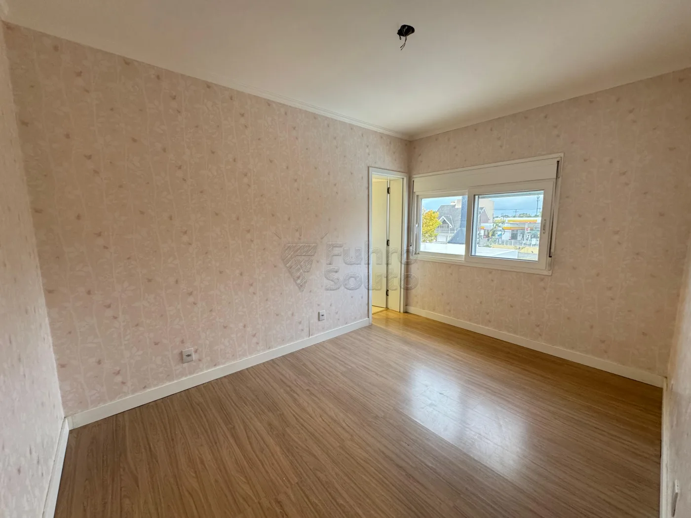 Comprar Casa / Condom&iacute;nio em Pelotas R$ 1.800.000,00 - Foto 17