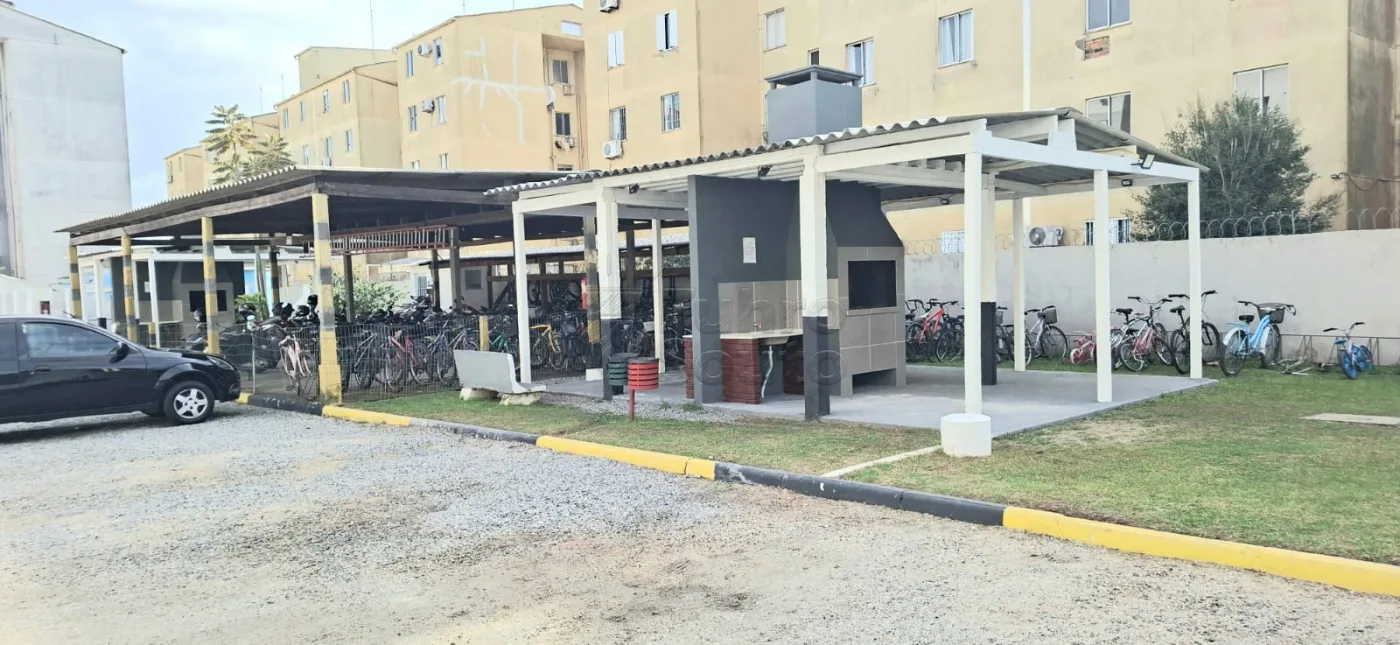 Comprar Apartamento / Padr&atilde;o em Pelotas R$ 130.000,00 - Foto 6