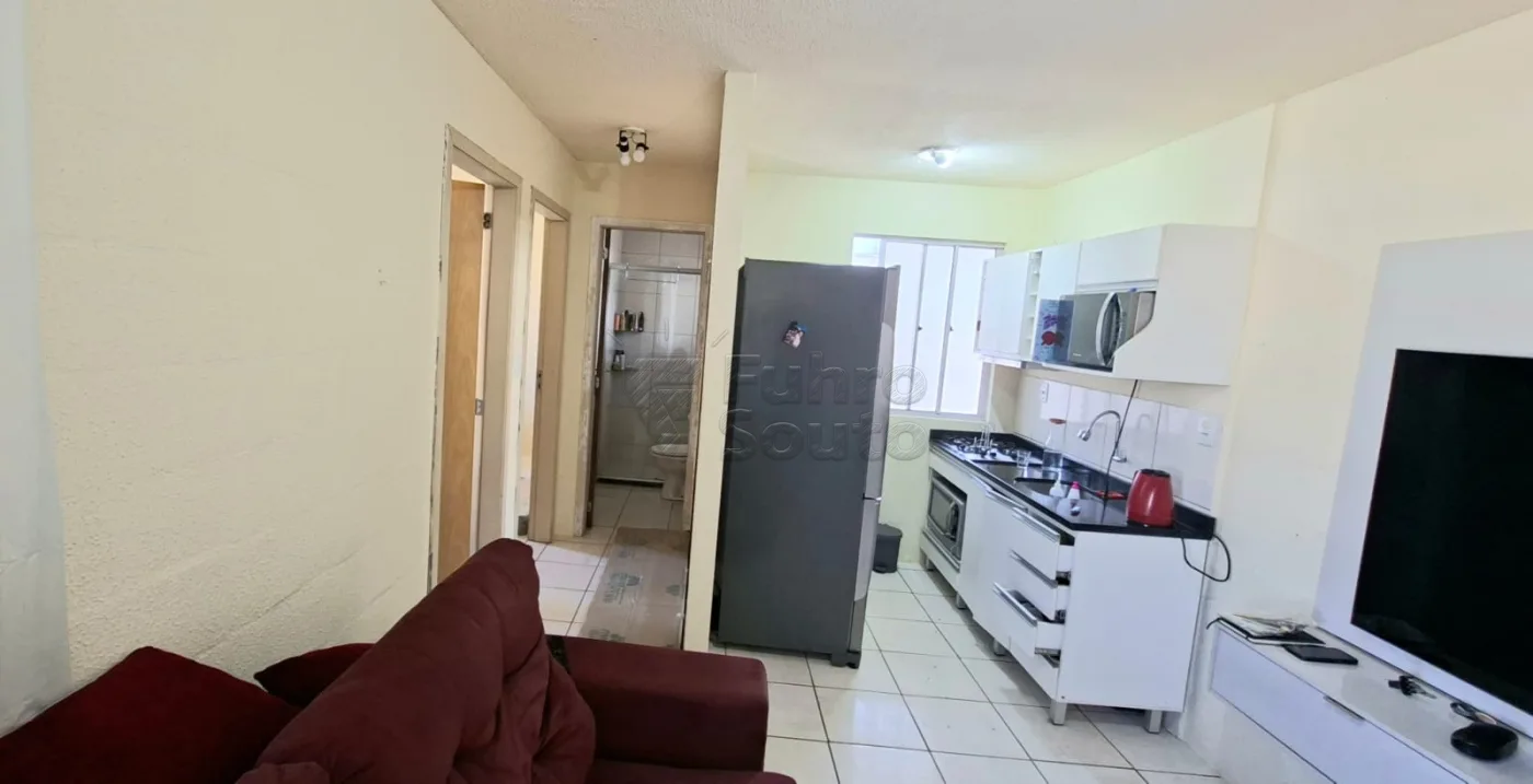 Comprar Apartamento / Padr&atilde;o em Pelotas R$ 130.000,00 - Foto 3