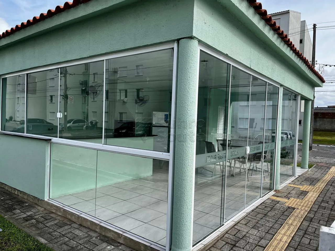 Comprar Apartamento / Padr&atilde;o em Pelotas R$ 149.000,00 - Foto 8