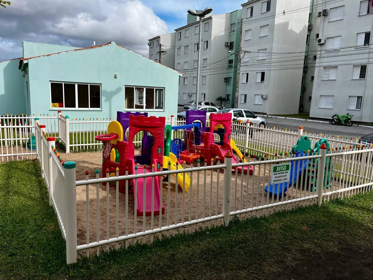 Comprar Apartamento / Padr&atilde;o em Pelotas R$ 149.000,00 - Foto 6