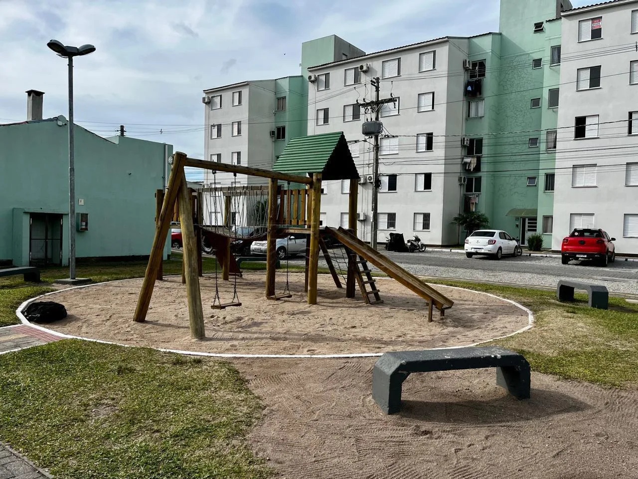 Comprar Apartamento / Padr&atilde;o em Pelotas R$ 149.000,00 - Foto 9