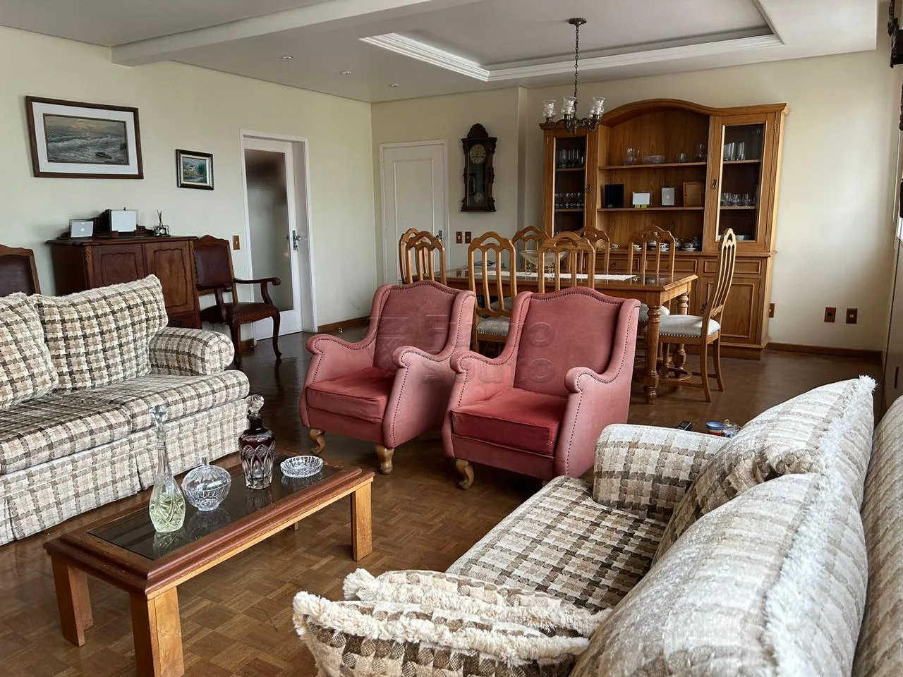 Comprar Apartamento / Padr&atilde;o em Pelotas R$ 320.000,00 - Foto 2
