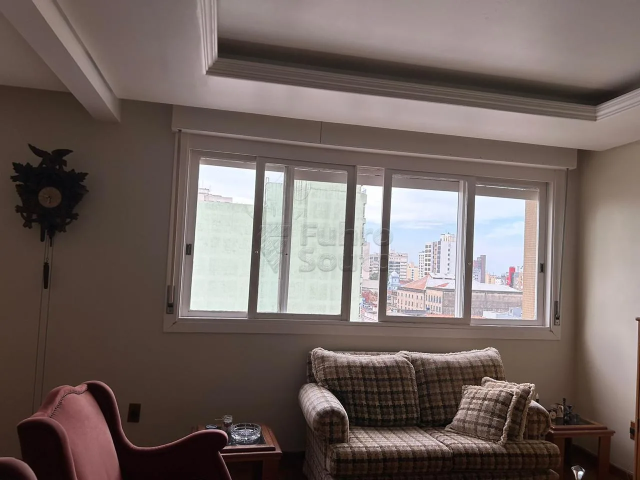 Comprar Apartamento / Padr&atilde;o em Pelotas R$ 320.000,00 - Foto 3