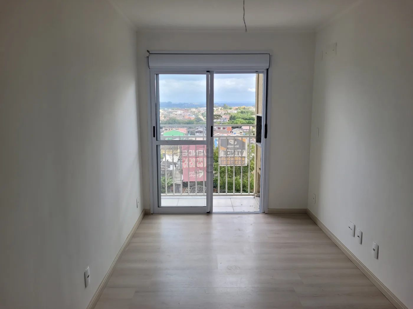 Comprar Apartamento / Padr&atilde;o em Pelotas R$ 297.000,00 - Foto 2