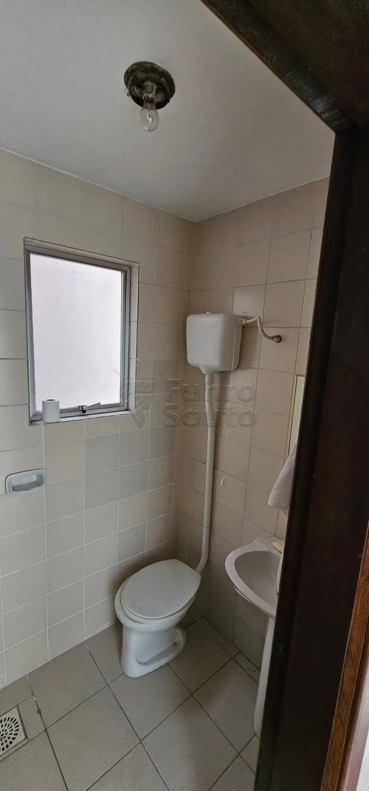 Comprar Apartamento / Padr&atilde;o em Pelotas R$ 500.000,00 - Foto 9