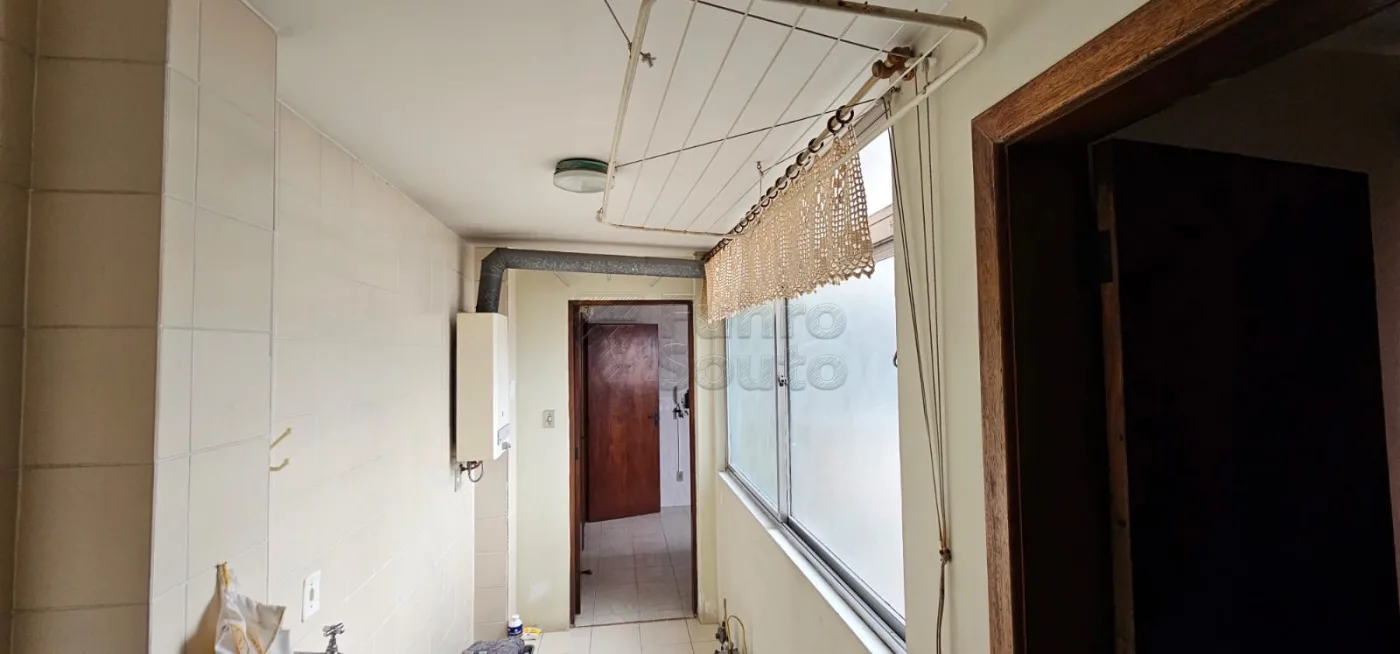 Comprar Apartamento / Padr&atilde;o em Pelotas R$ 500.000,00 - Foto 8