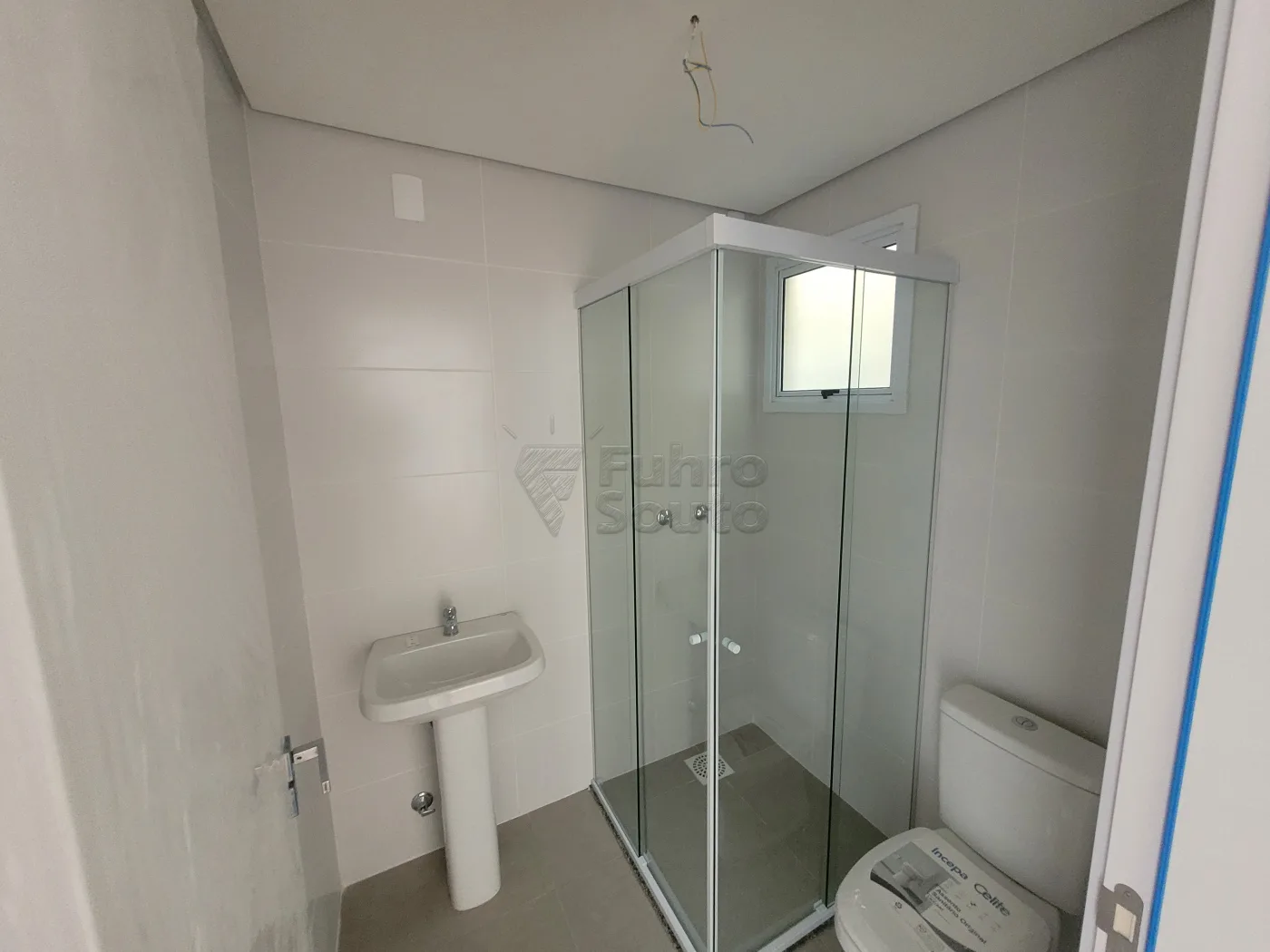 Comprar Apartamento / Padr&atilde;o em Pelotas R$ 265.000,00 - Foto 6