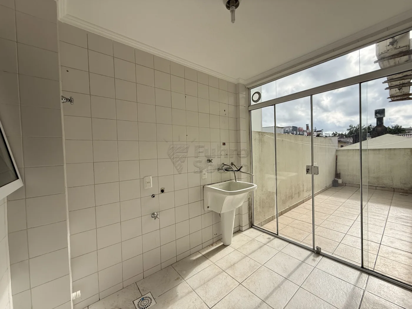 Comprar Apartamento / Padr&atilde;o em Pelotas R$ 650.000,00 - Foto 10