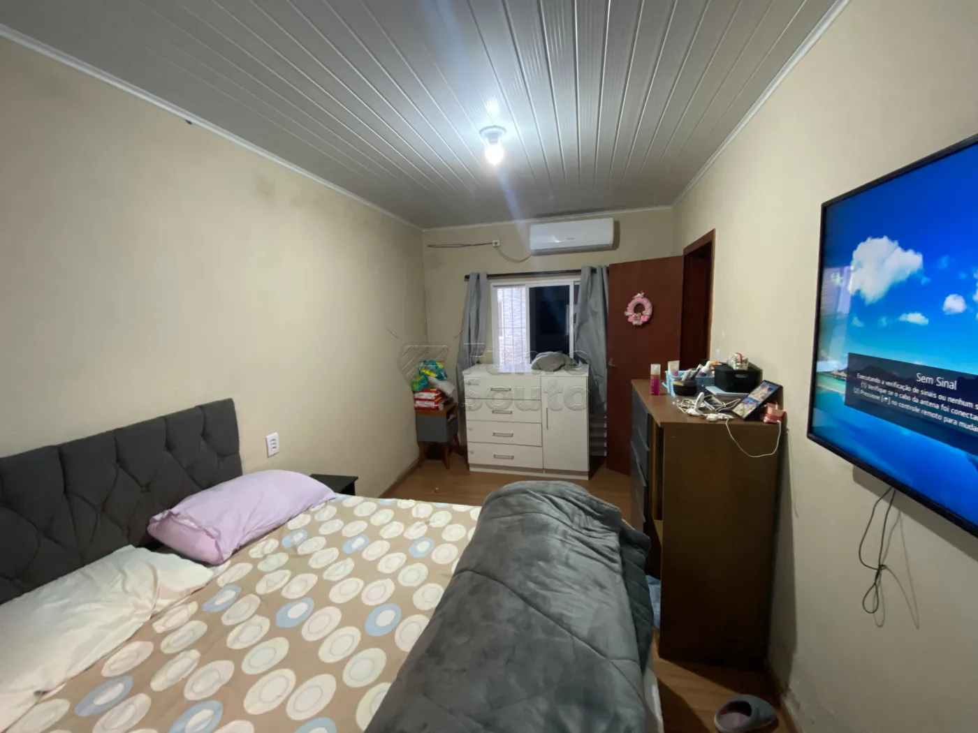 Comprar Casa / Padr&atilde;o em Pelotas R$ 320.000,00 - Foto 4