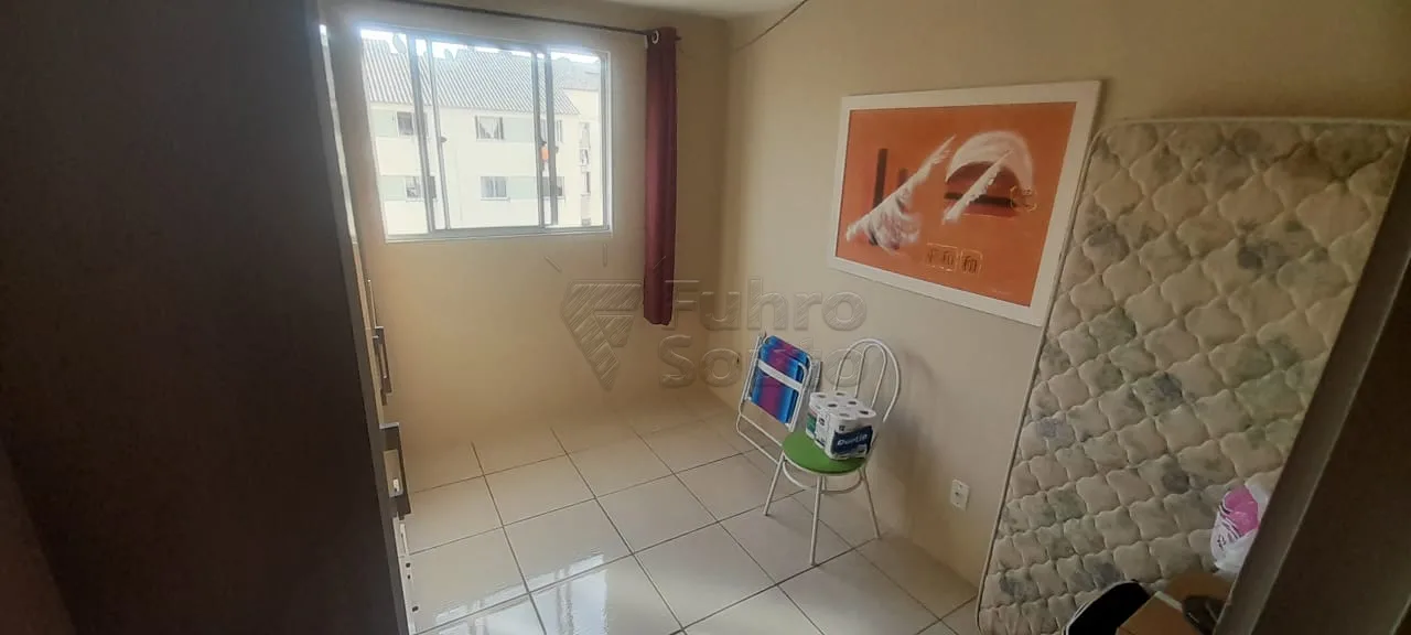 Comprar Apartamento / Padr&atilde;o em Pelotas R$ 109.000,00 - Foto 6