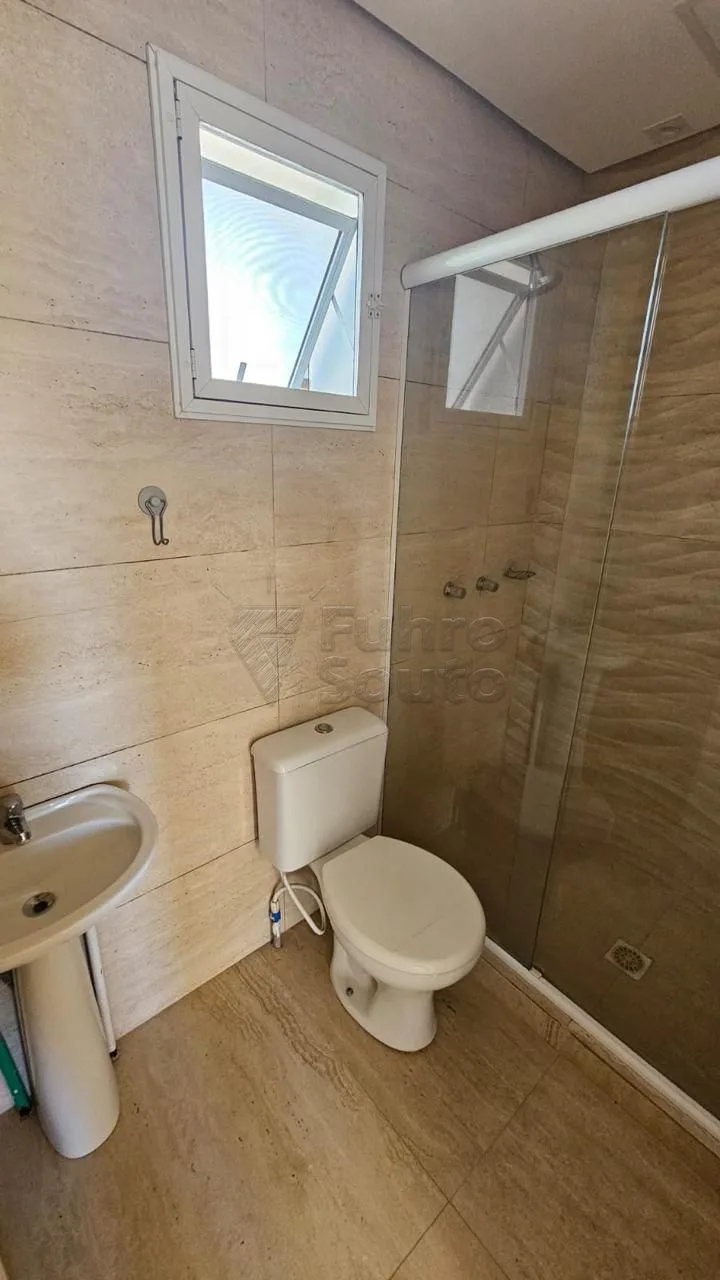 Comprar Casa / Condom&iacute;nio em Pelotas R$ 435.000,00 - Foto 8