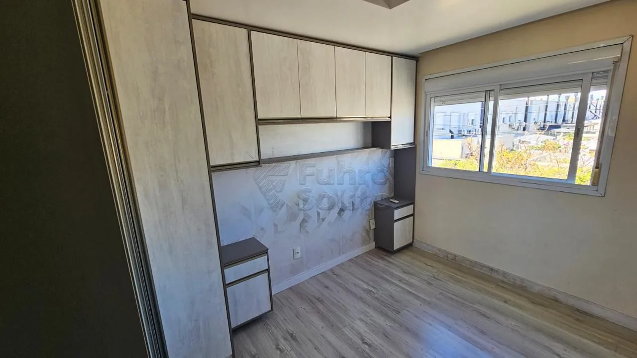 Comprar Casa / Condom&iacute;nio em Pelotas R$ 435.000,00 - Foto 5