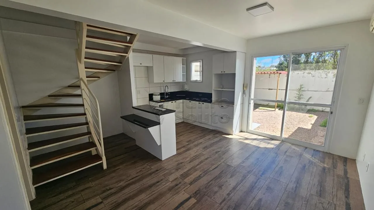 Comprar Casa / Condom&iacute;nio em Pelotas R$ 435.000,00 - Foto 3