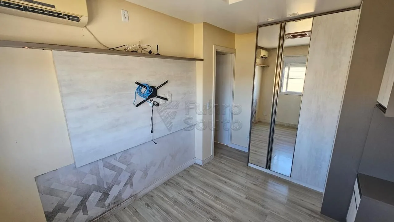 Comprar Casa / Condom&iacute;nio em Pelotas R$ 435.000,00 - Foto 6