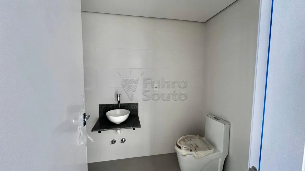 Comprar Apartamento / Padr&atilde;o em Pelotas R$ 480.000,00 - Foto 5