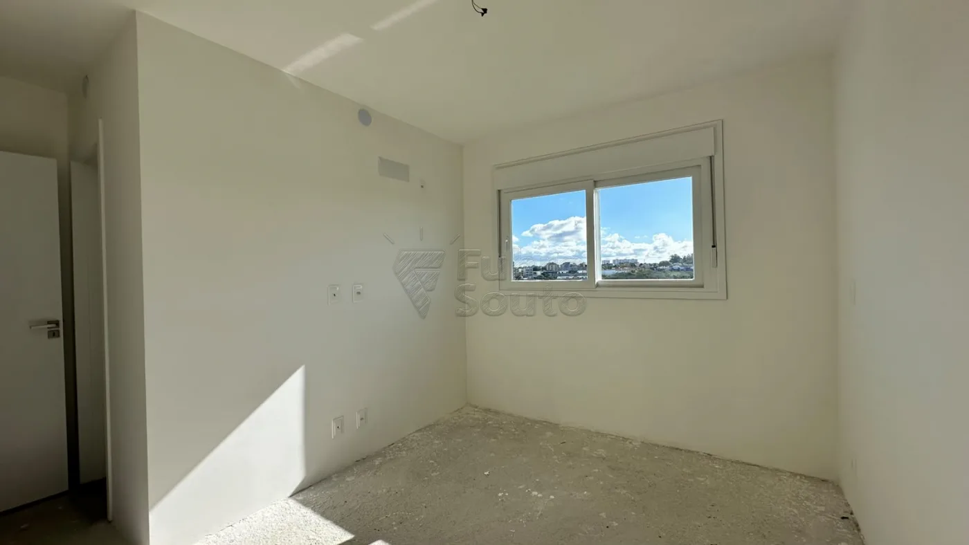 Comprar Apartamento / Padr&atilde;o em Pelotas R$ 590.000,00 - Foto 6