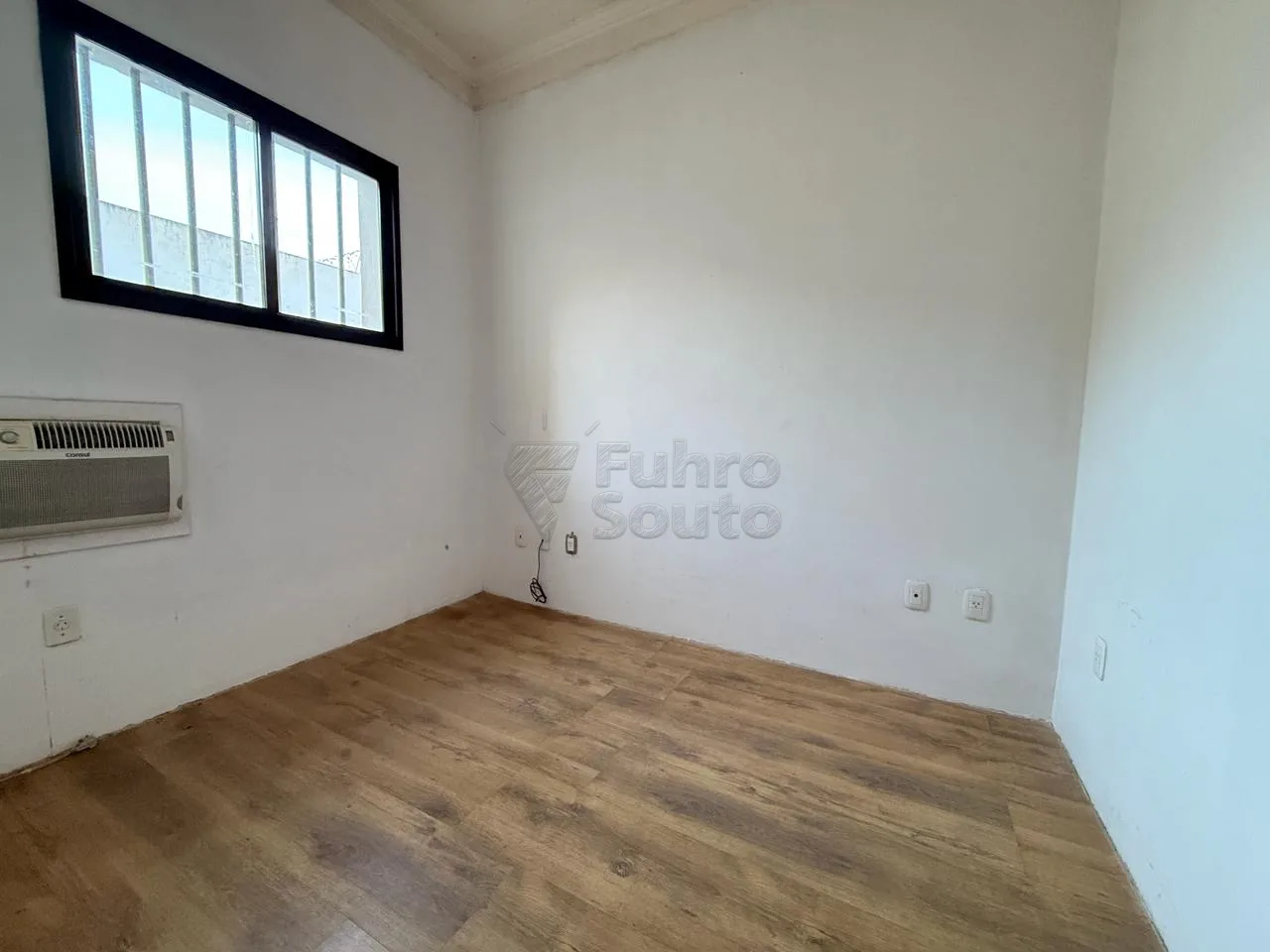 Comprar Comercial / Casa em Pelotas R$ 640.000,00 - Foto 7